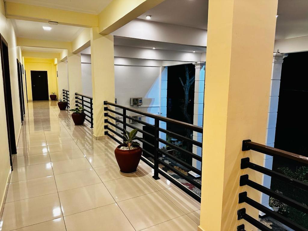 Hotel Northway Vavuniya Dış mekan fotoğraf