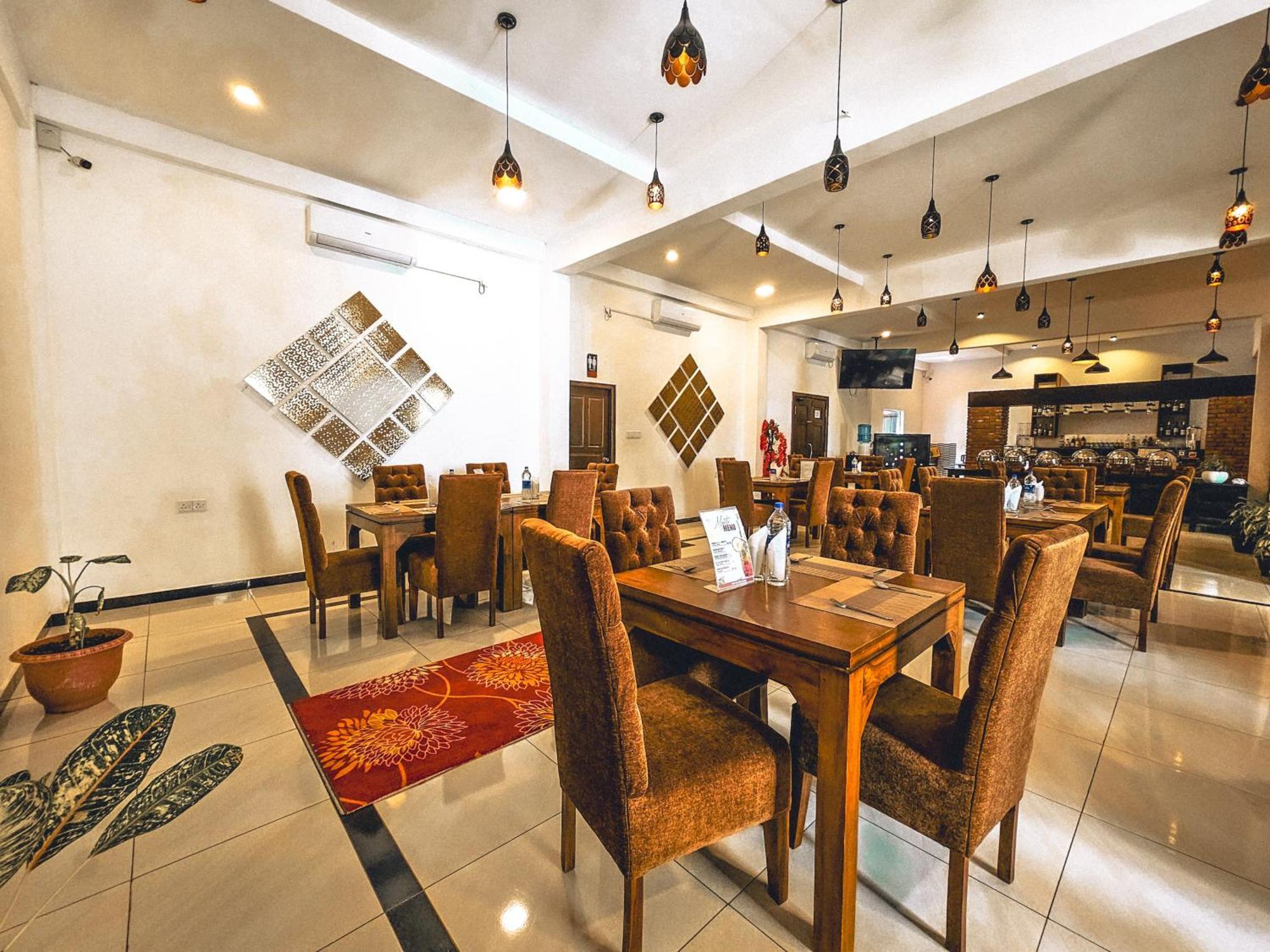 Hotel Northway Vavuniya Dış mekan fotoğraf